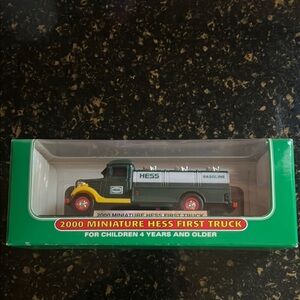 HESS 2000 Miniature First Truck - Collectable NEW IN BOX